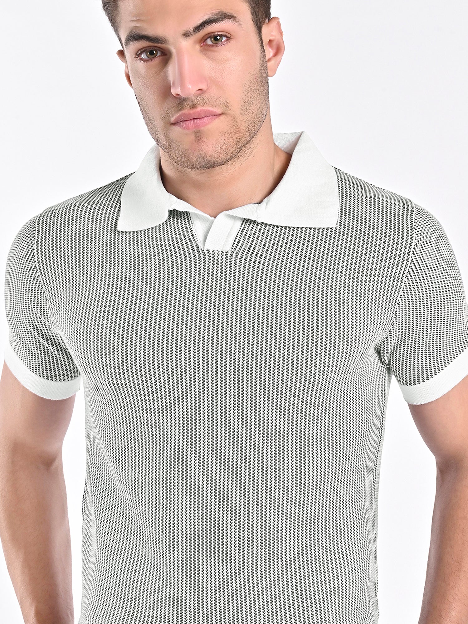 Jacquard Johnny-Collar Knit Polo in Forest Green X White