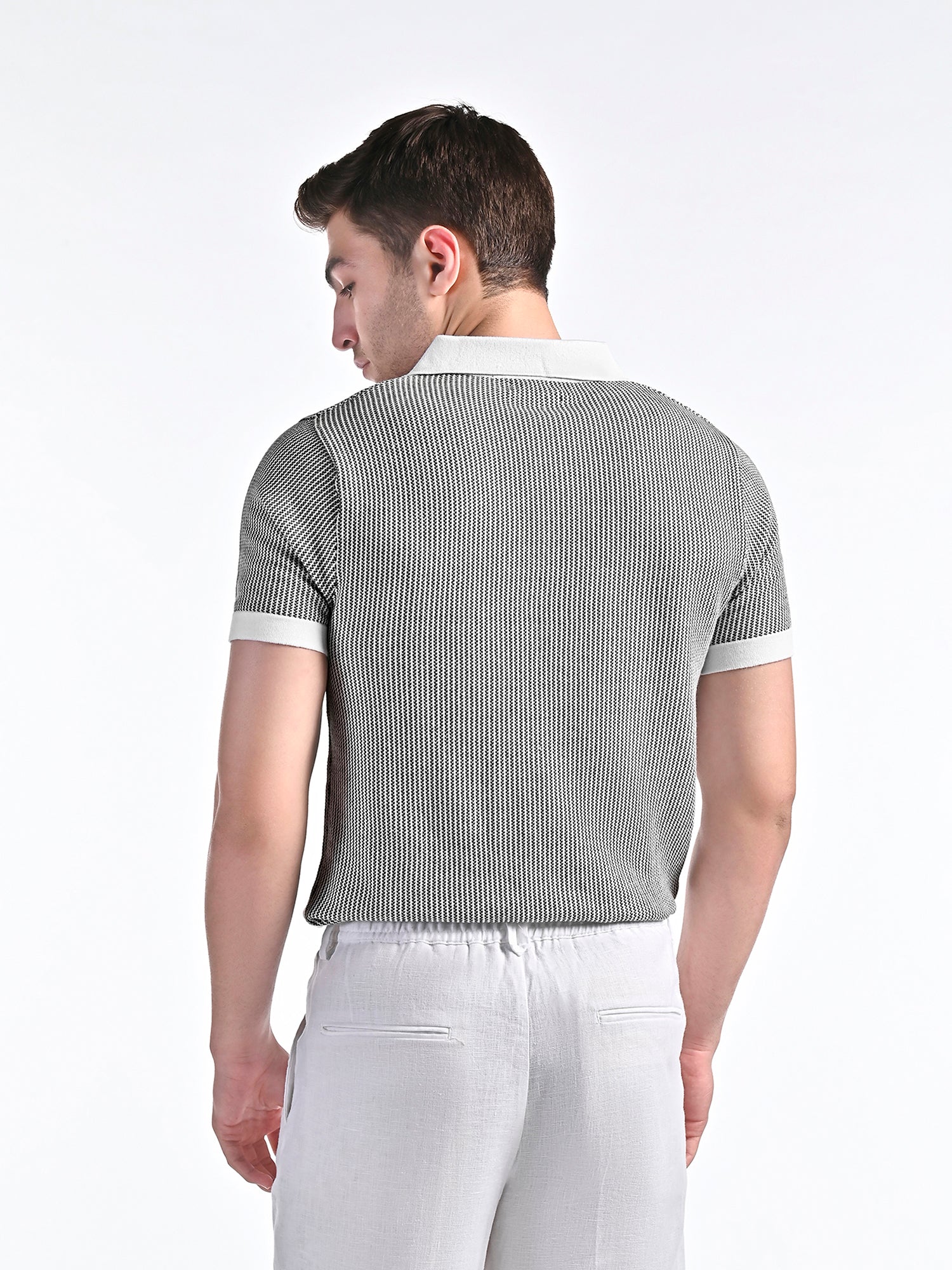 Jacquard Johnny-Collar Knit Polo in Onyx Grey X White